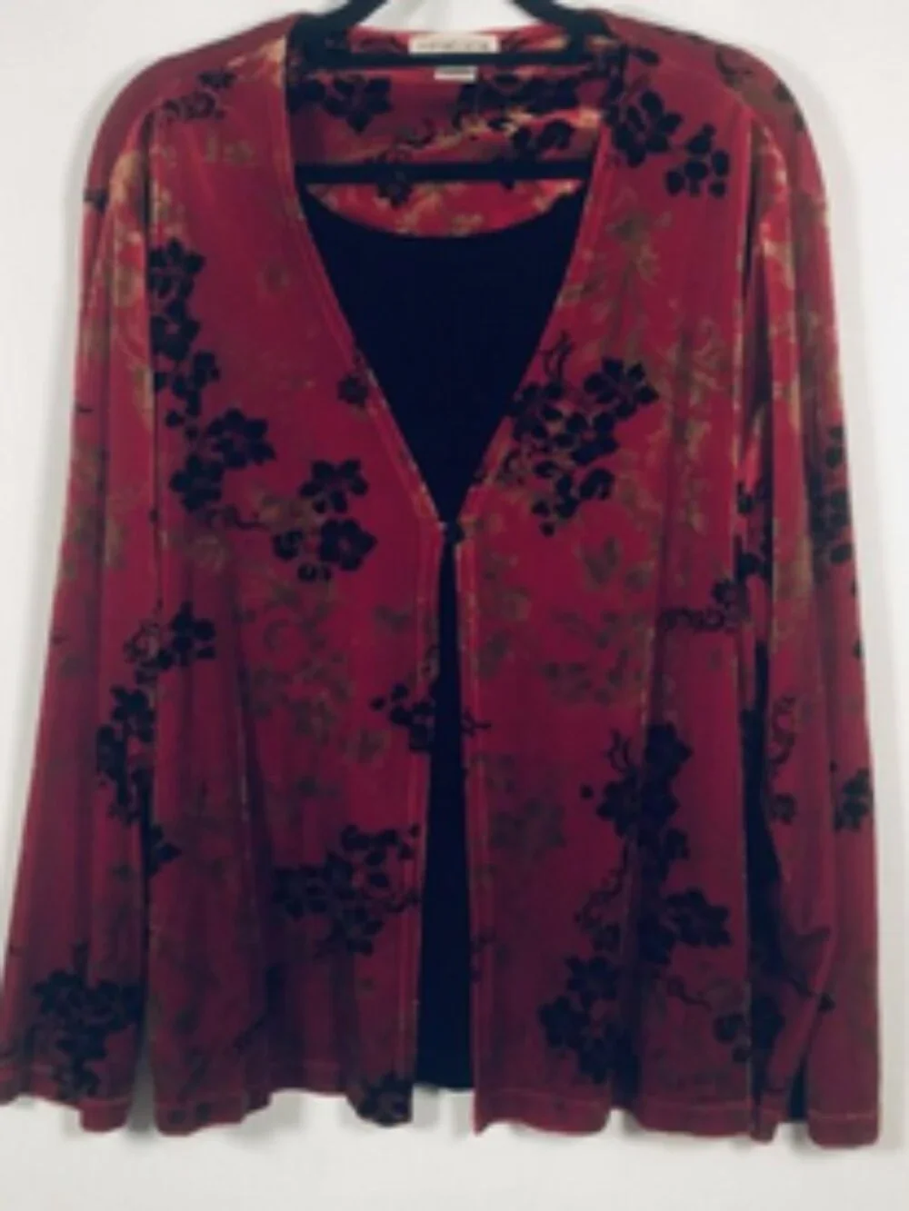 Notations Woman 2-Piece Burnout Set — Red Floral Mesh Jacket & Skirt — Size 2X